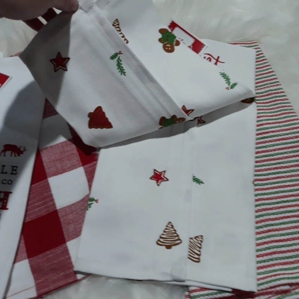 Christmas kitchen towels - 4 qty